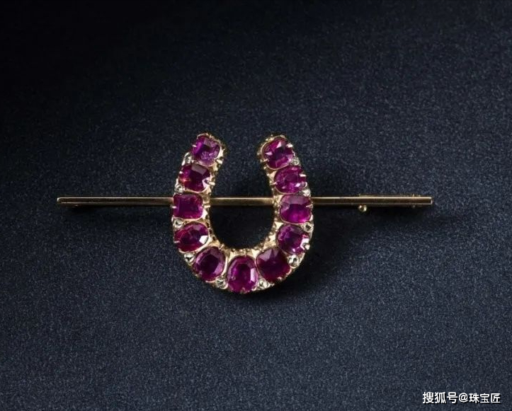 世界上最后一位女王退位!78岁为自己设计棺材超长待机52年成行走的珠宝箱开云网站 Kaiyun(图12)