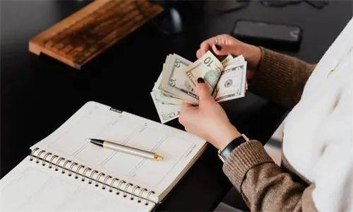 注册会计师可以当做副业吗