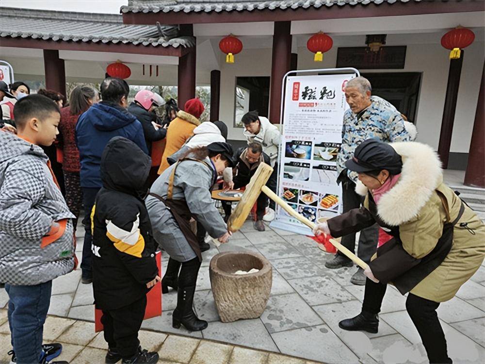 OG真人 OG真人视讯鄂州市临空经济区：文艺汇演迎新春 志愿服务年味浓(图6)