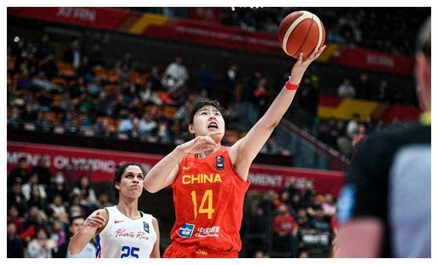 巴黎奥运会中国女篮最强阵容，揭秘这12人名单！，你猜猜看。