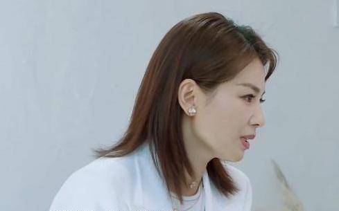 原创 原创《亲爱的客栈》受明学影响?刘涛借鉴《中餐厅》管理模式引热议-亲爱的客栈 综艺 刘涛