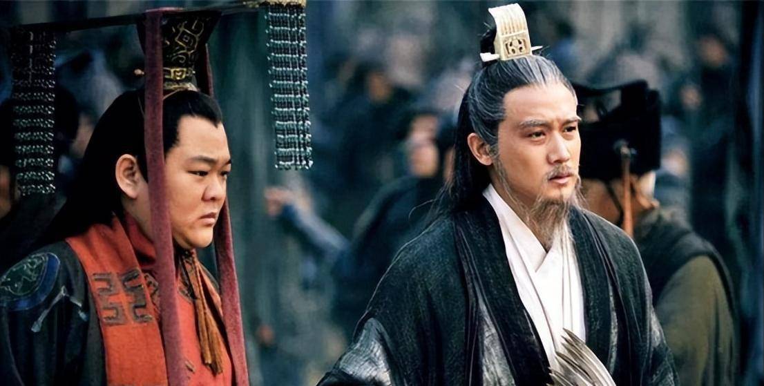 原创庞统临死前，冷冷说了6个字，当众揭穿刘备真面目，可惜魏延不懂