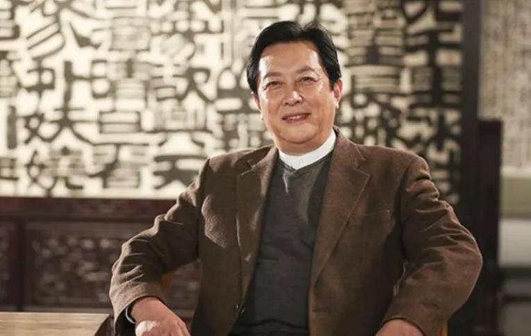 原创奶油小生唐国强，前妻除夕夜自尽被说渣男，靠诸葛亮成功洗白