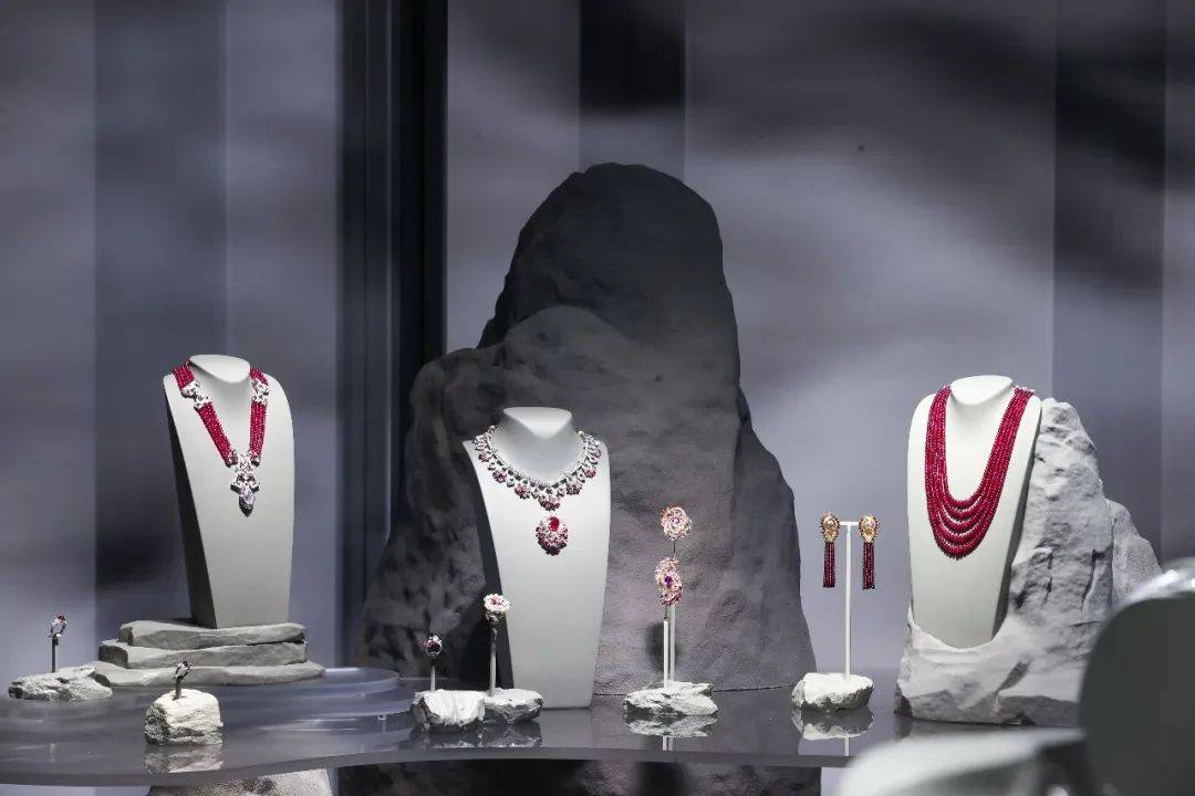 ���ڡ��˼��ɾ���������ű�����,���Ա�ʯΪʲô���˳���?