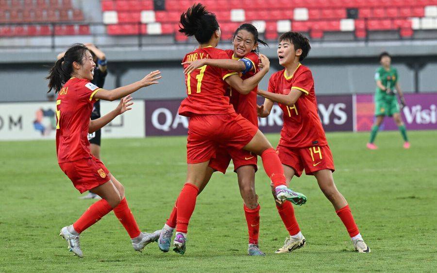 1-2！中国女足又输了，3连败+无缘世界杯，2次致命失误葬送比赛！