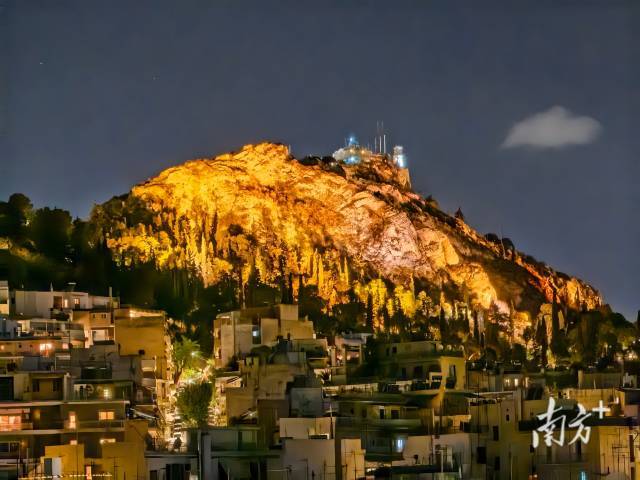 �ڰ��ٺ����ǹ���