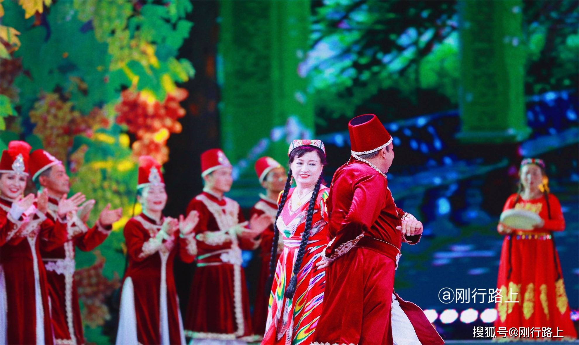 新疆阿克苏：国家级非遗文化艺术演出《却日库木麦西热甫》