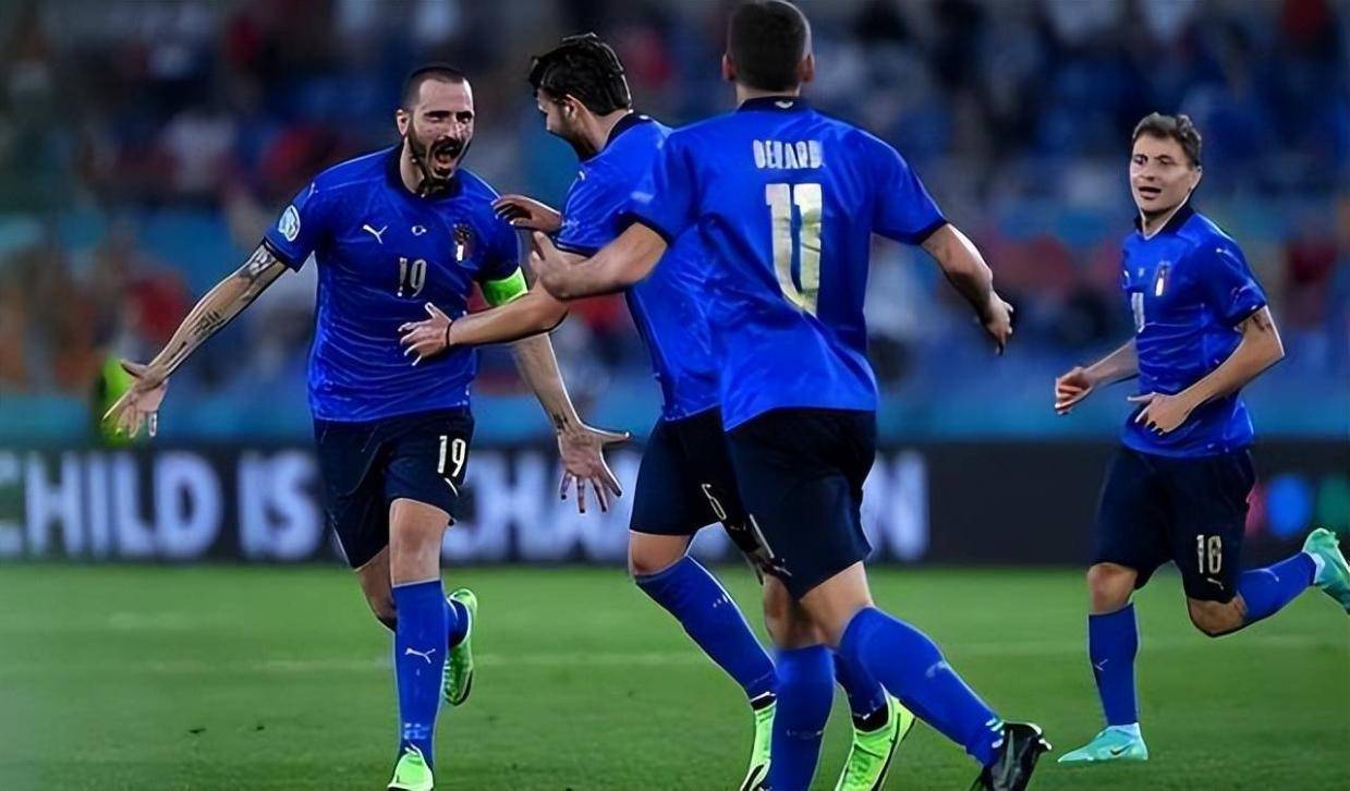 欧洲杯意大利VS阿尔巴尼亚：基耶萨回归，首战对鱼腩蓝衣军团志在卫冕