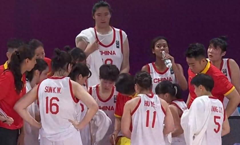 59分大胜！中国女篮亚洲杯开门红，17岁女姚明首秀爆发，令人期待