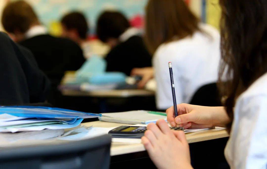 法学专业还香吗？8位法律圈资深人士真心话支招2024高考志愿填报
