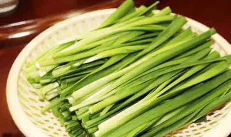 韭菜，是肝病的“催化器”吗？消化科医生：养肝，或可多吃6种菜