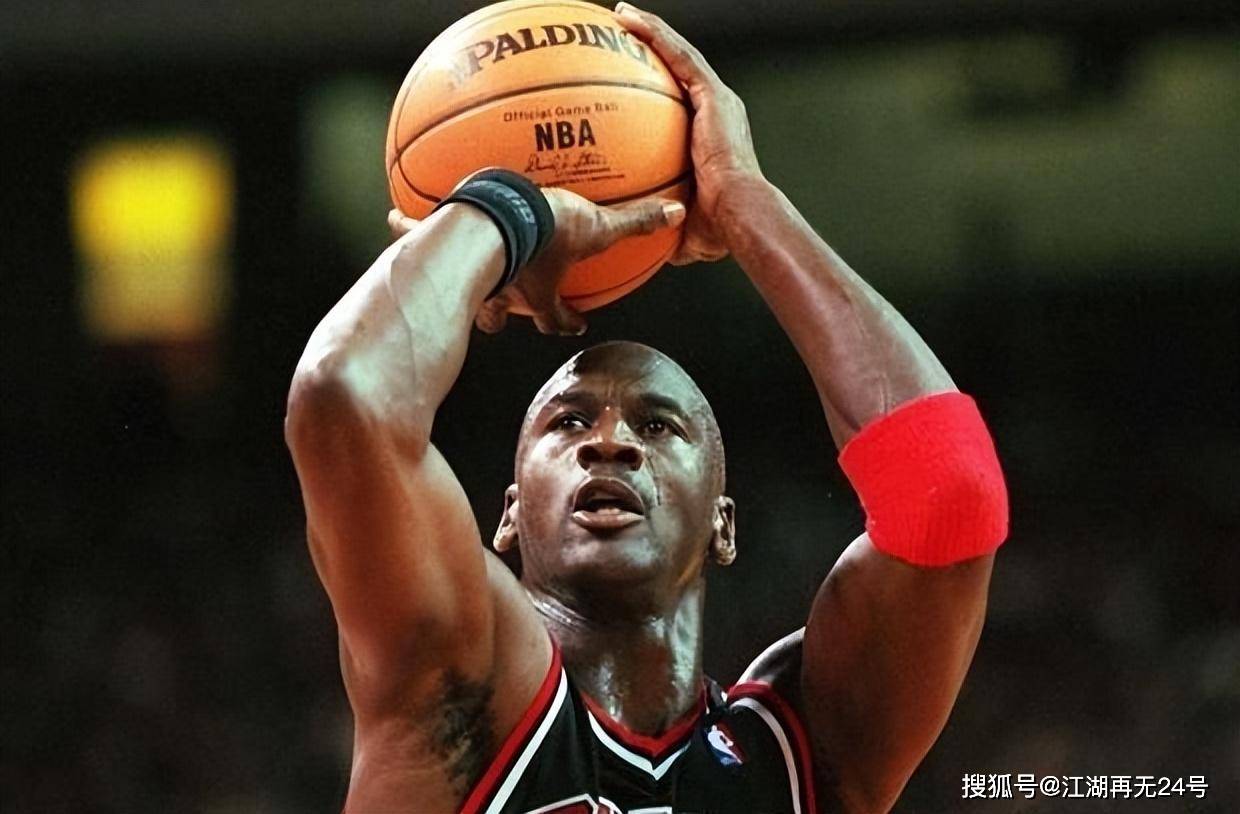 🌸中国消费网 【2024年澳门资料免费大全】|老天追着赏饭吃！这5位NBA的天赋怪，张伯伦都不敢称第一  第4张