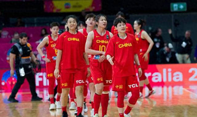 中国女篮在巴黎热身赛中暴露的四大问题