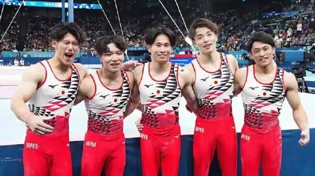 原创桥本大辉再次失误！狼狈摔出界，无缘单杠决赛，重演3年前历史