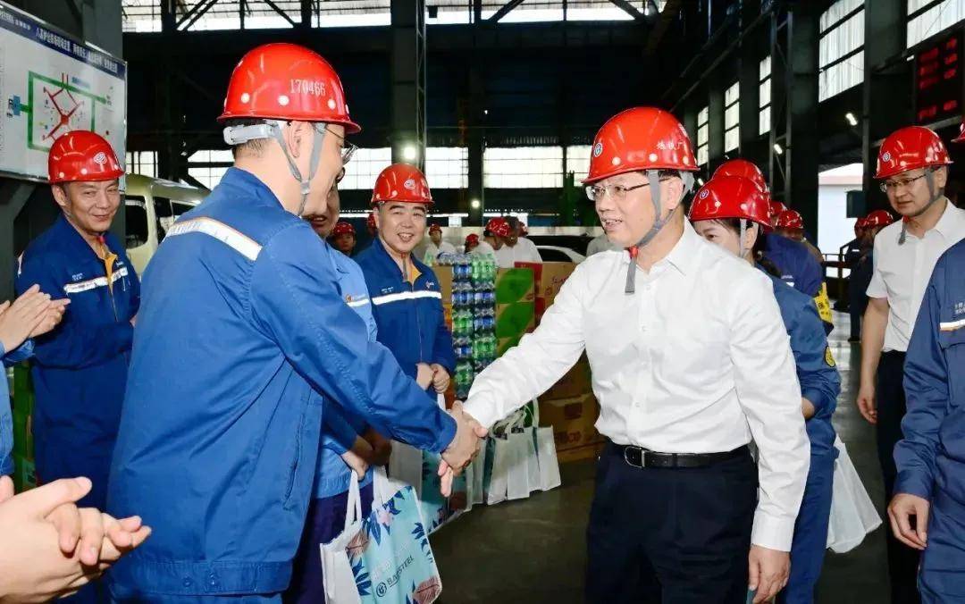 7月以来，宝武董事长胡望明深入调研下属钢企！