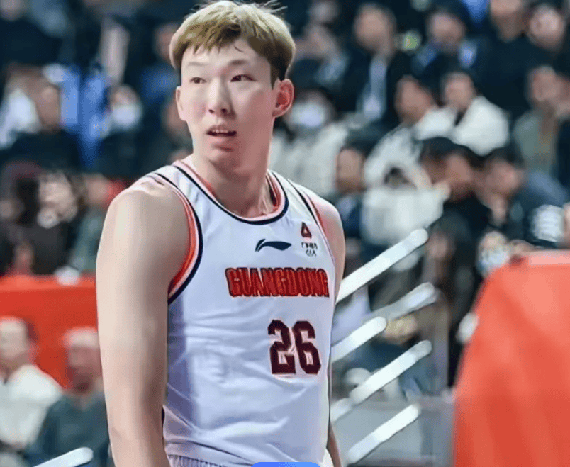 CBA酝酿重磅转会！周鹏联手NBA全明星后卫，新赛季专打广东男篮