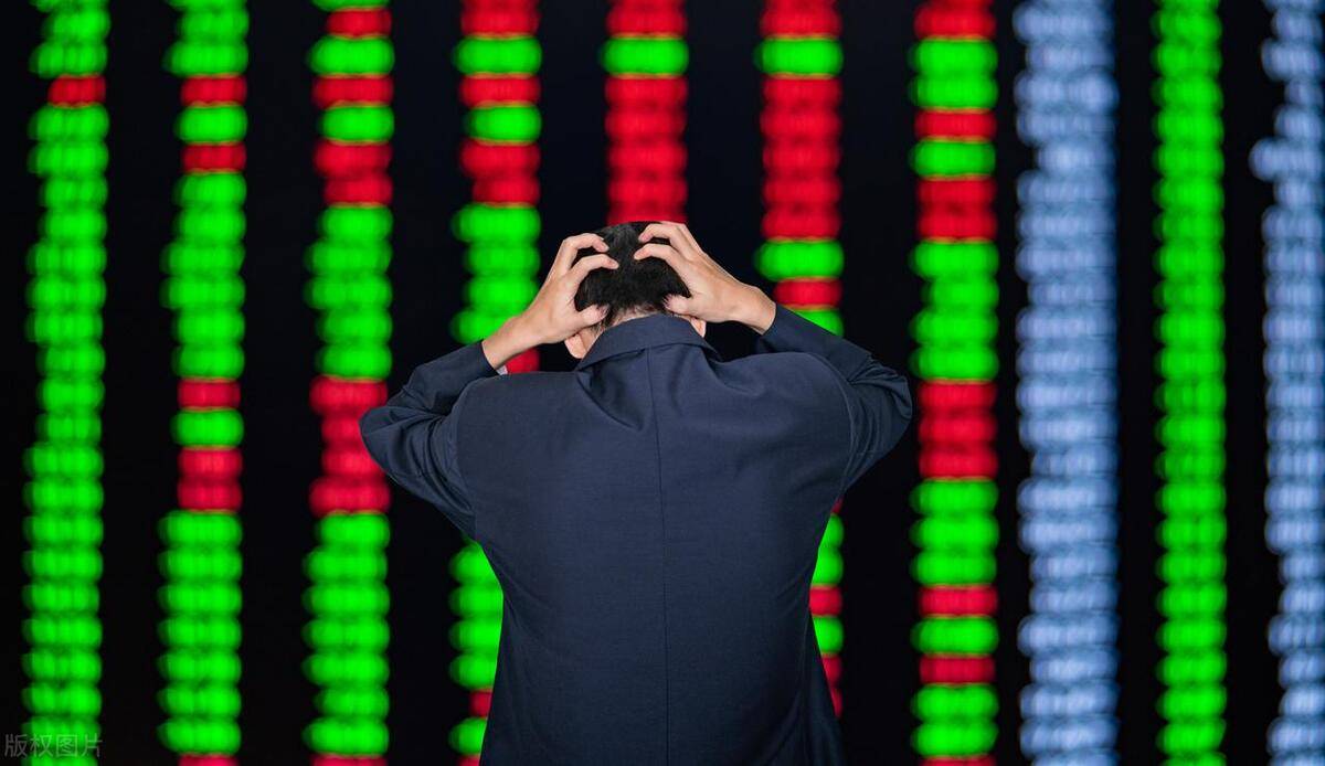 原创
            A股：大局已定，风格切换了？周一（9月2日）大盘走势预判