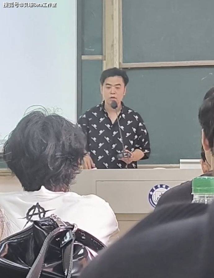 朱开吐槽:LPL夺冠概率仅2成!TES、LNG和WBG三坨屎拖累BLG