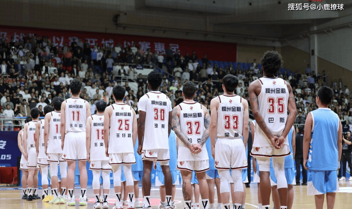 两场狂飙11记三分+13次助攻！CBA又一超级外援诞生，浙江队捡到宝