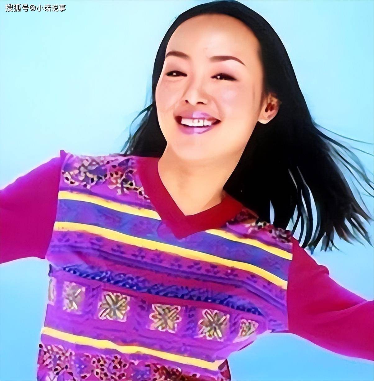 她是央视主持人孙小梅：嫁给哈佛大学海归，如今活成人生赢家