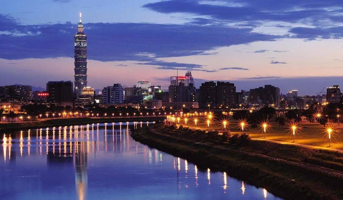 大陆必须作出让步吗？马英九终于说了句实话，国台办9字正面回应