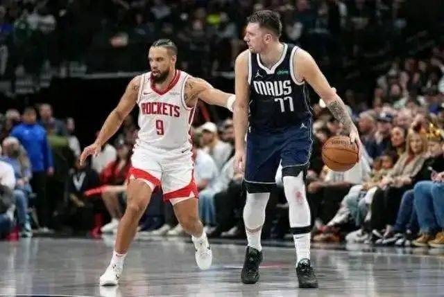 NBA火箭对阵独行侠，伊森缺席成悬念