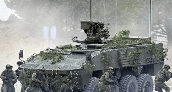 三大消息：莫斯科拒绝邀请；美英联军火速出手；100人当场身亡