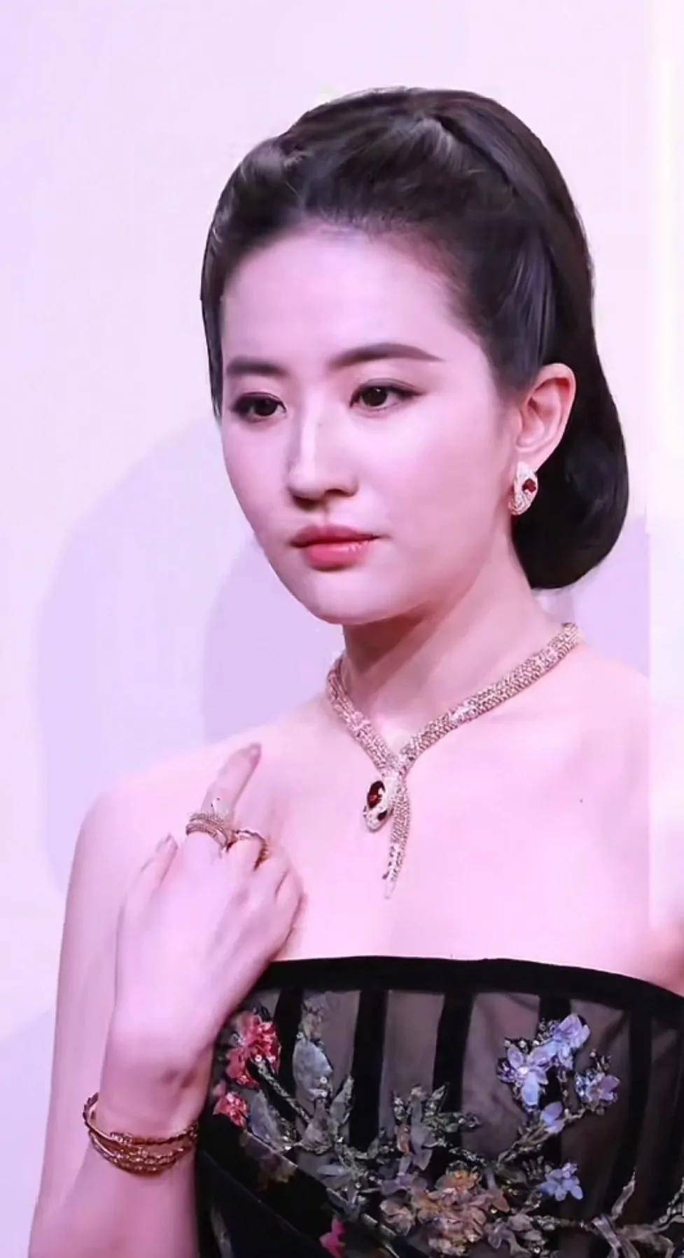 ����Ʊ������״̬,37����������,������վ���۷�����ɽ��