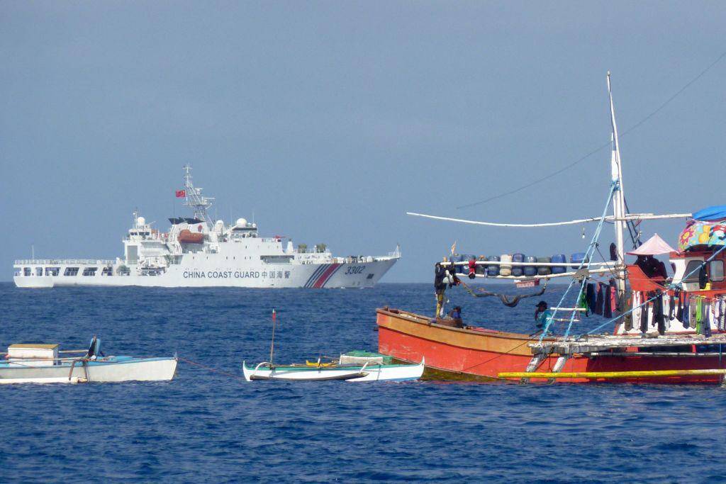 石破茂对华留后手，日菲恐加强南海骚扰，东部战区空军敲响警钟