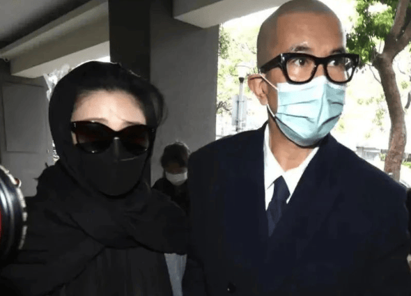 具俊晔全程护送大s骨灰回台