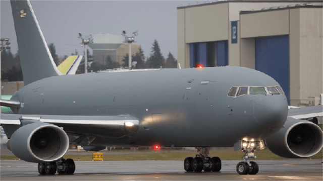 咔嚓一声，2架加油机裂开大缝！而美空军的大麻烦，才刚开始