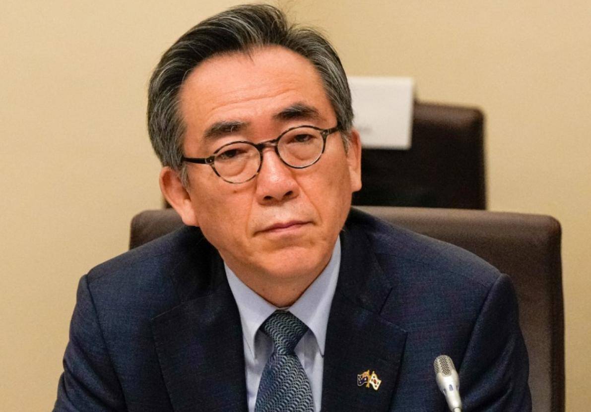 特朗普未现身美韩谈判，但韩国已做出选择，这一次，选中国还是美国？ ​