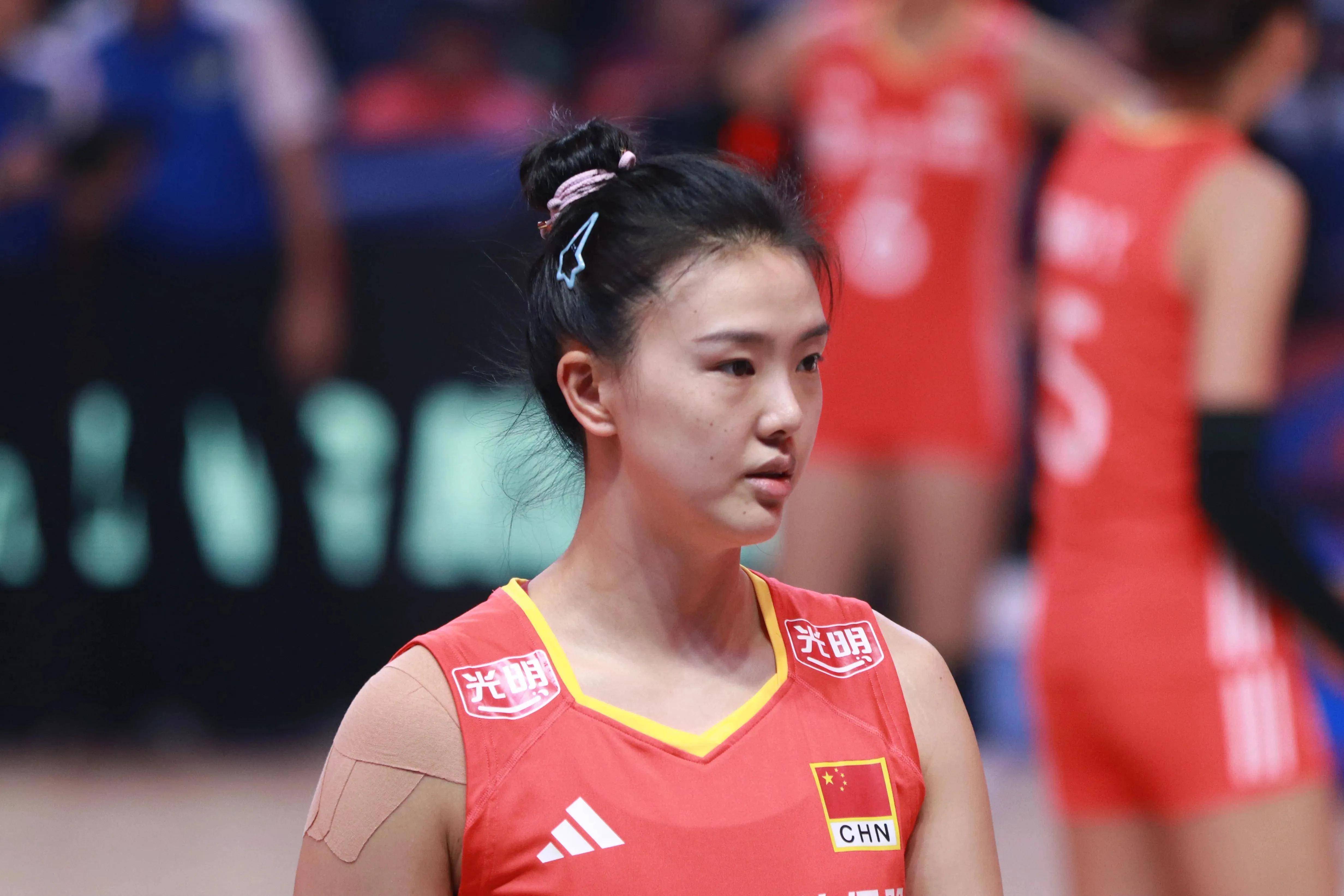原创             华丽转身！张常宁解锁两种新身份，亮相新岗位，传递女排精神