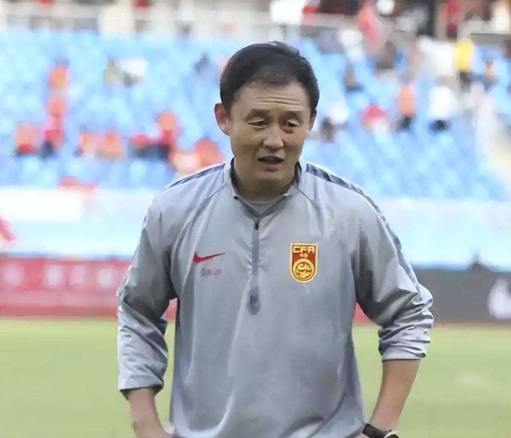 原创             孙继海拒绝回应青训风波，家长晒聊天记录：要自由身证明想转会