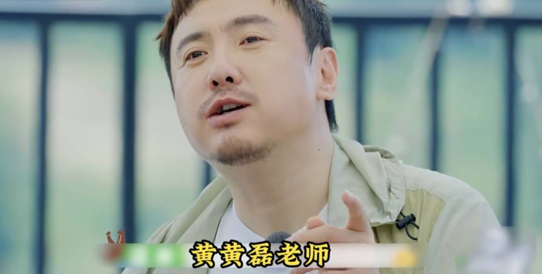 面容憔悴瘦到脱相！贾冰近况曝光，妻子发声，网友：压力源自沈腾