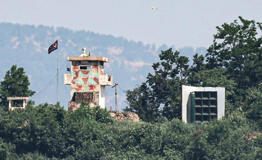 朝鲜驱逐舰二度下水，金正恩新举动，是否释放对韩缓和信号？