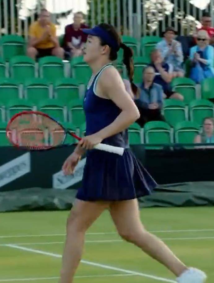 原创             时隔近1年再次赢球！WTA250诺丁汉站：朱琳两盘横扫晋级16强