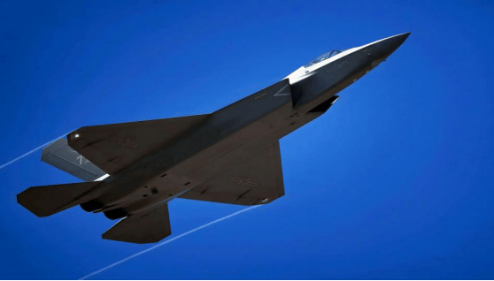 以军战机打穿伊朗防空，打出一意外效果：中国武器在中东又火了？