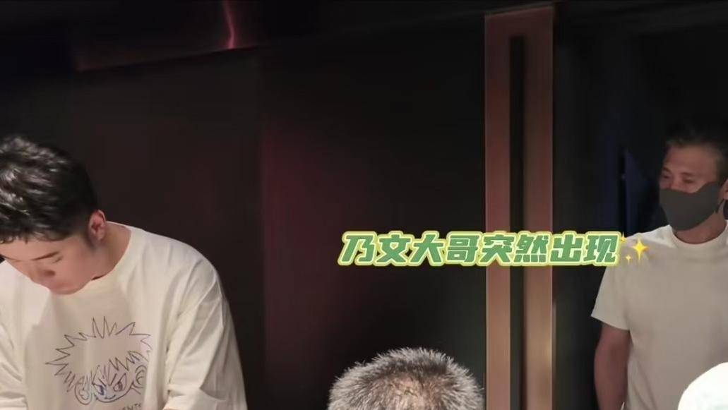 原来她是李乃文老婆！惊艳真相曝光，贤妻助他影帝荣耀
