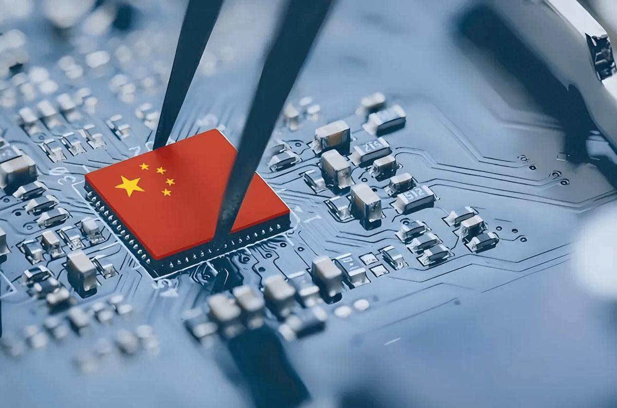 原创             ASML最先进光刻机滞销，30亿天价没人当冤大头，台积电罕见发声
