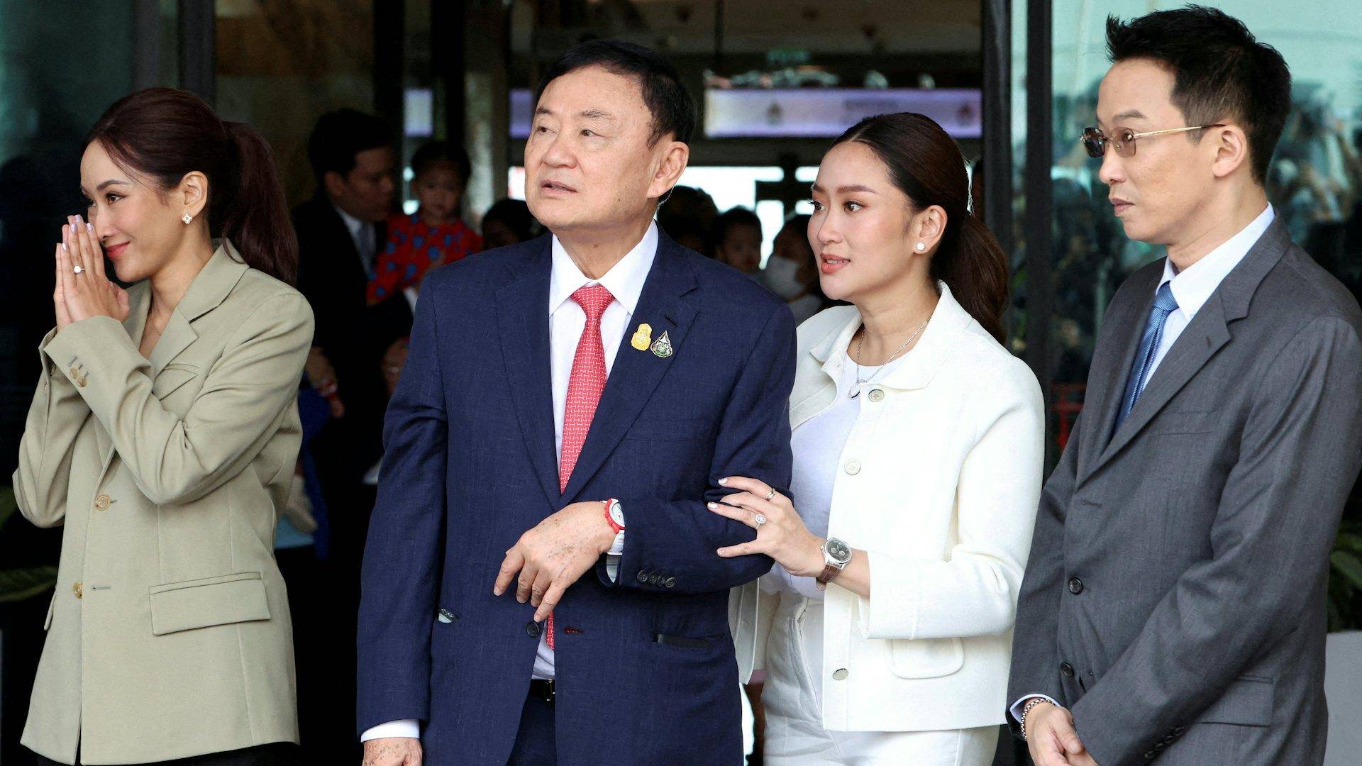 博罗论坛:恩断义绝！洪森预言泰国要换总理，他信亲自出马，也难保总理女儿的周全？
