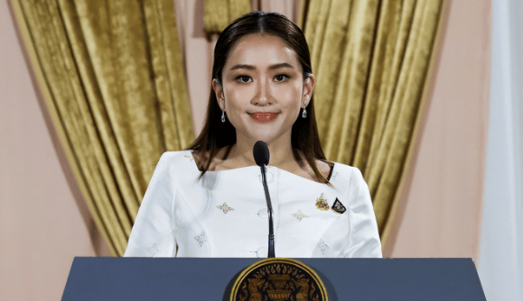 绿茶美人[快穿]:当不成总理了？佩通坦被迫停职，他信终于发声，与洪森划清界限