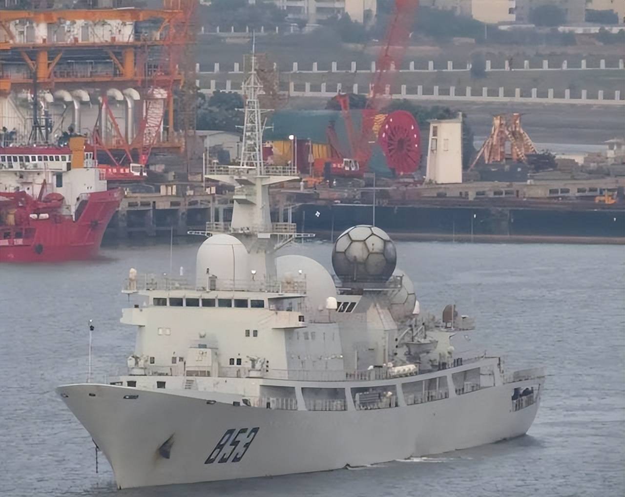 真正的自由航行！中国海军现身夏威夷！解放军直扑美国老巢，美航母心虚紧急后撤