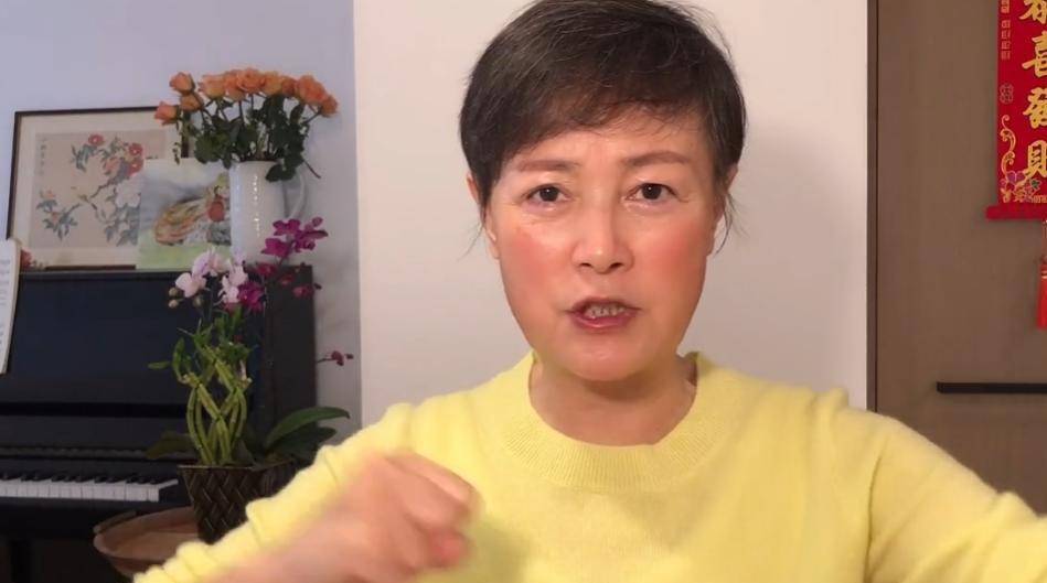不到72小时，杜建英同学底裤被扒光了！网友：难怪向太都要骂你