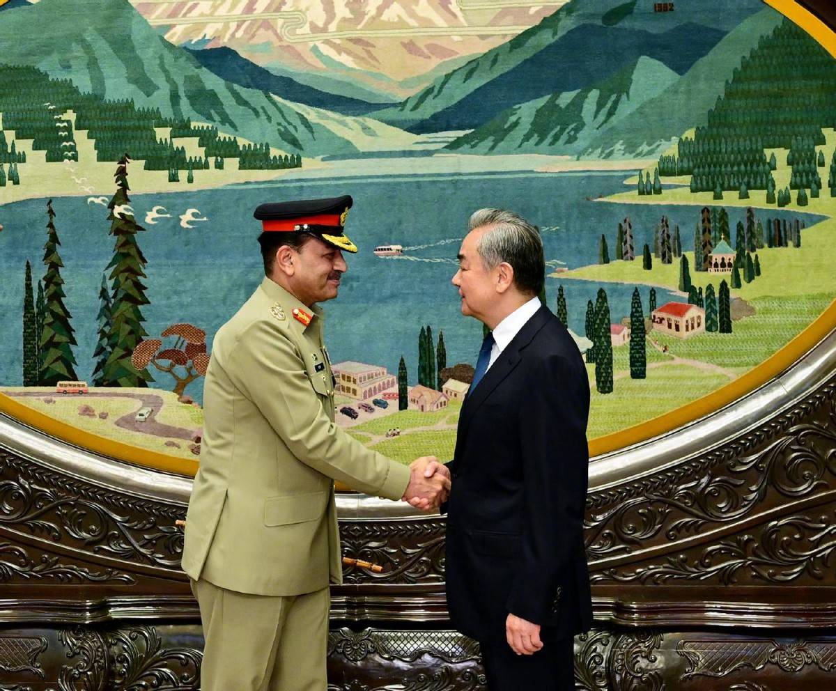 巴铁元帅为何会突然访问中国？中巴两国都将采取实际行动，莫迪政府需好好考虑一下了