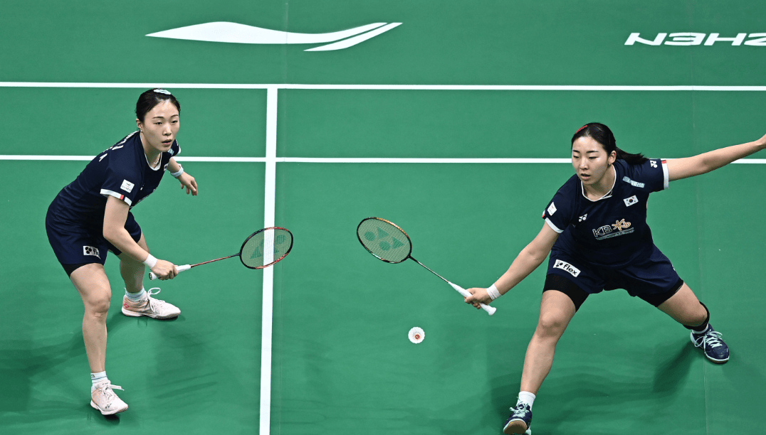原创             主场打爆世界第6！圣坛组合2-0晋级决赛，国羽包揽女双冠亚军
