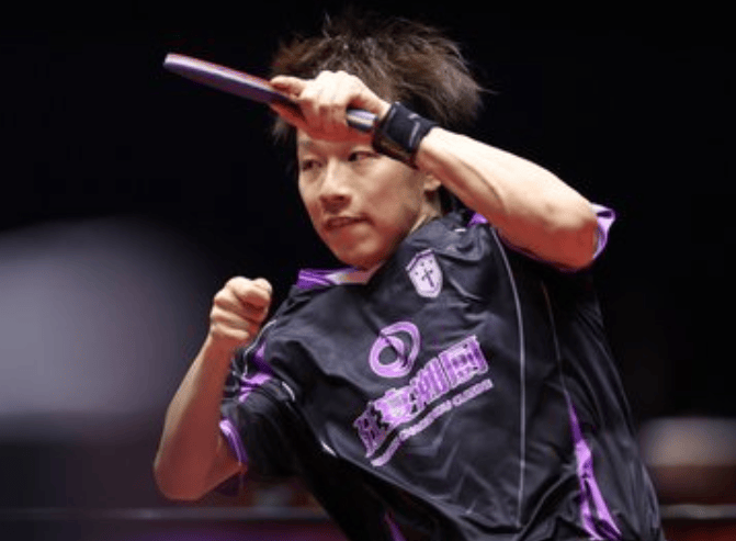 原创             乒超联赛：樊振东单打11连胜！3-0横扫“小马龙”，林高远双打遭惨败
