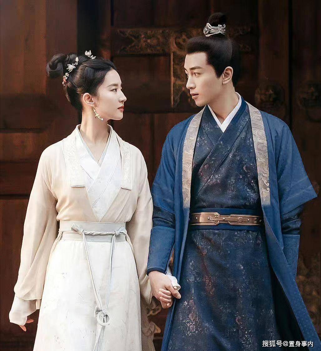 孙俪没说谎！离婚仅5月，陈晓就被知名女星示爱，面相说明一切