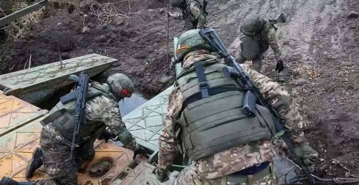 大批俄军要强渡第聂伯河：美国卫星却什么都看不到，终极决战打响