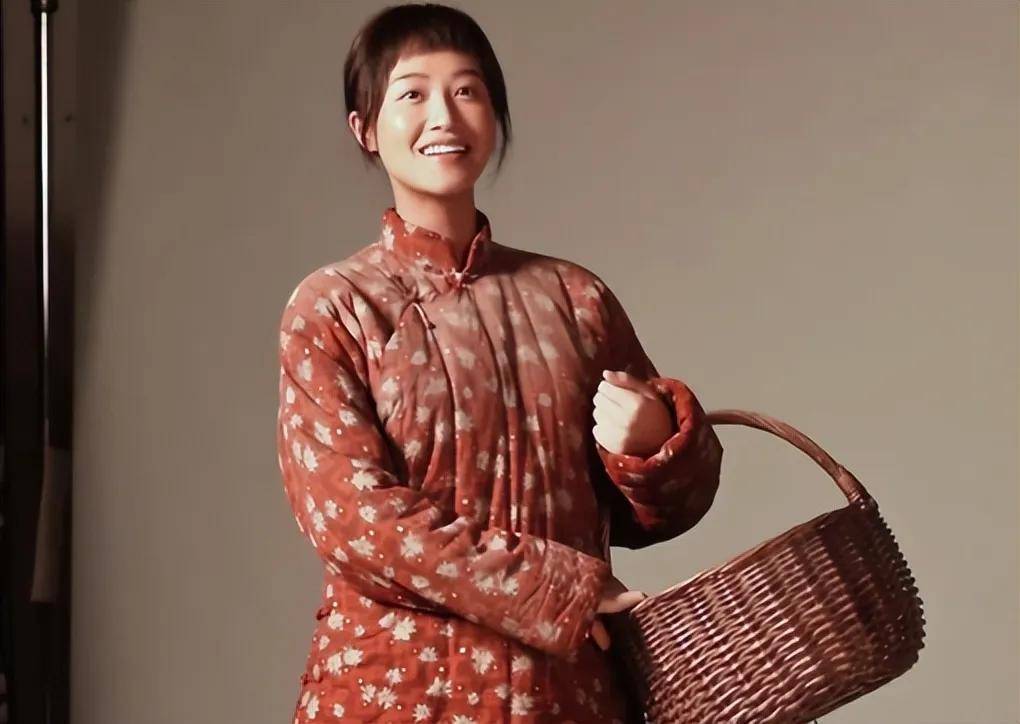 女配别选太惊艳！央视《生万物》蓝盈莹一出场，杨幂整部戏白演了